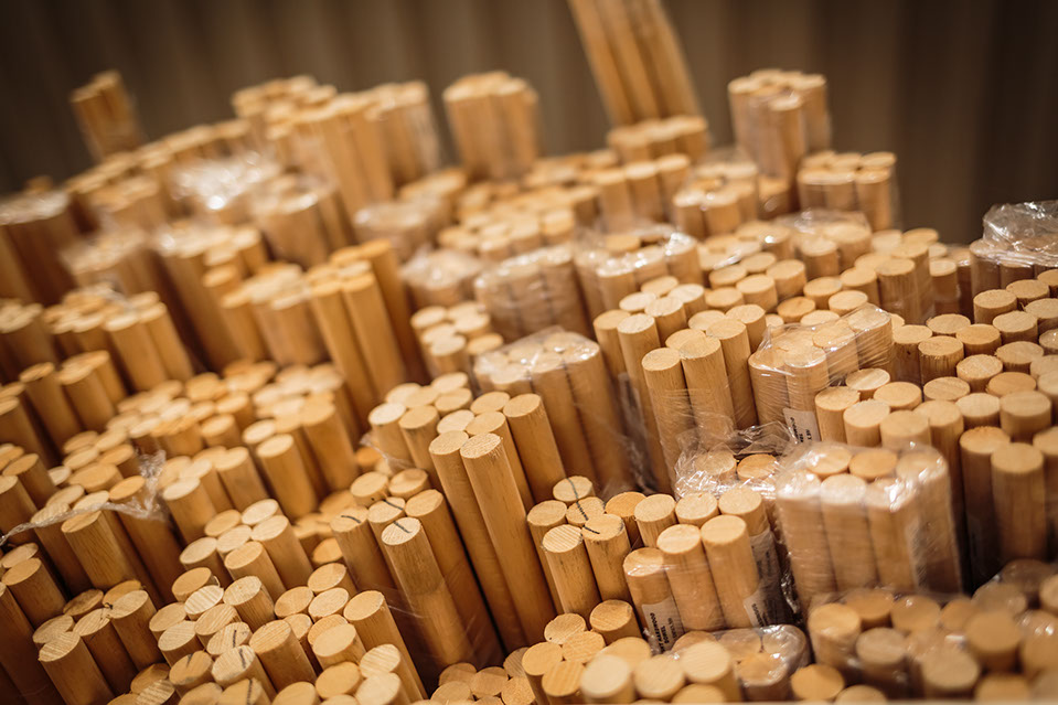 Bundles of dowels and mouldings